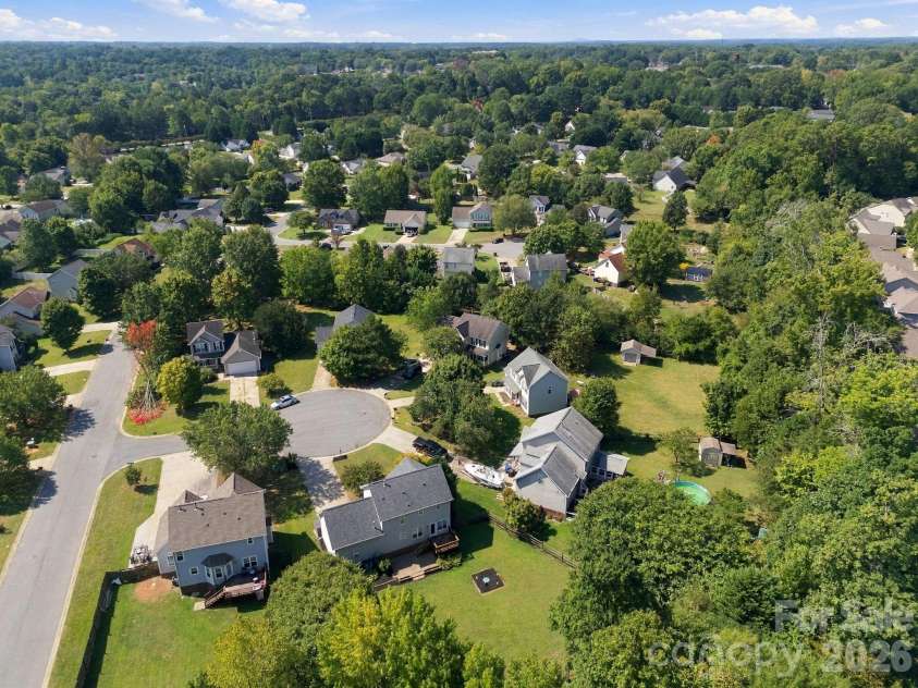 14306 Blue Grass Drive, Huntersville, NC 28078.  MLS# CAR4425886, YatesRealty ID 51437. 