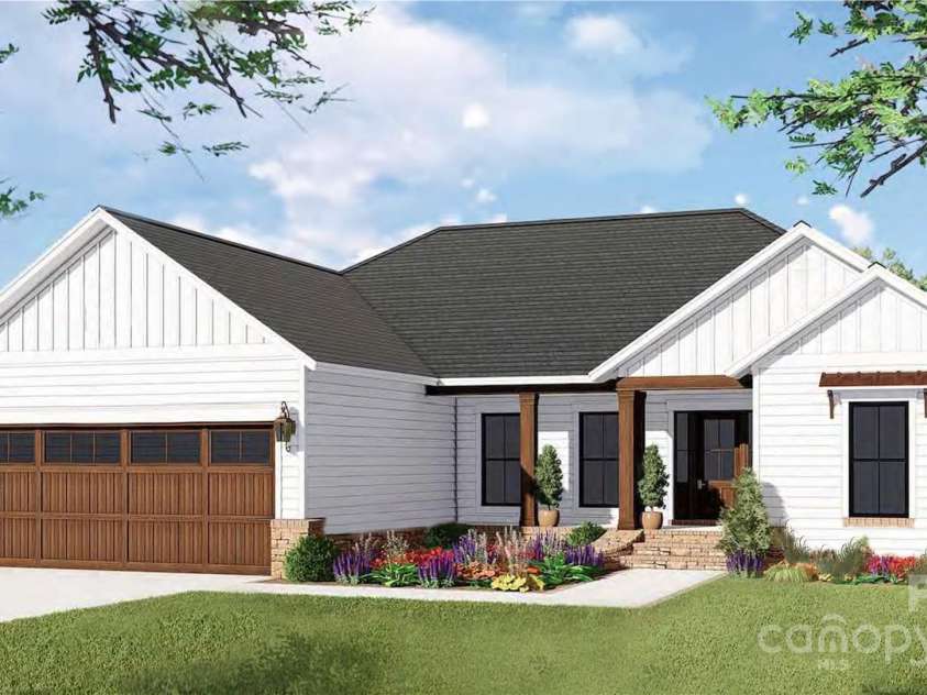 148 Oakdale Drive, Morganton, NC 28655.  MLS# CAR4202521, YatesRealty ID 5144. 