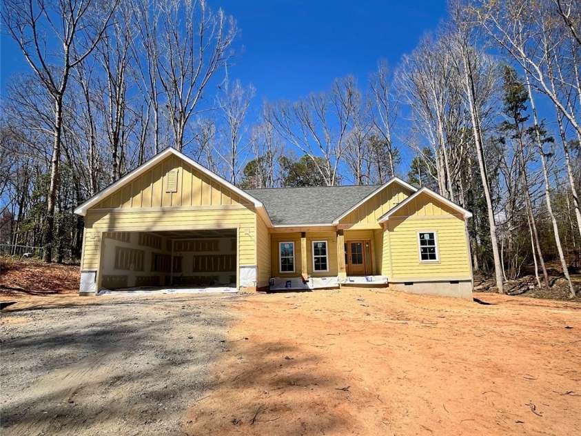 148 Oakdale Drive, Morganton, NC 28655.  MLS# CAR4202521, YatesRealty ID 5144. 