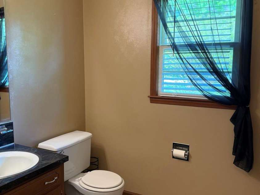 370 Sherrill Farm Road, Lincolnton, NC 28092.  MLS# CAR4249674, YatesRealty ID 5144. 