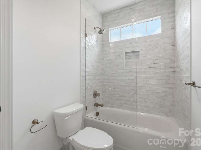 4055 Honey Tree Lane, Concord, NC 28027.  MLS# CAR4425920, YatesRealty ID 51440. 