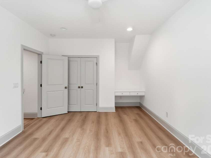 4055 Honey Tree Lane, Concord, NC 28027.  MLS# CAR4425920, YatesRealty ID 51440. 