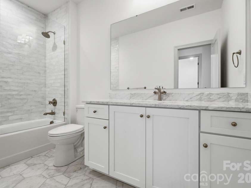 4055 Honey Tree Lane, Concord, NC 28027.  MLS# CAR4425920, YatesRealty ID 51440. 