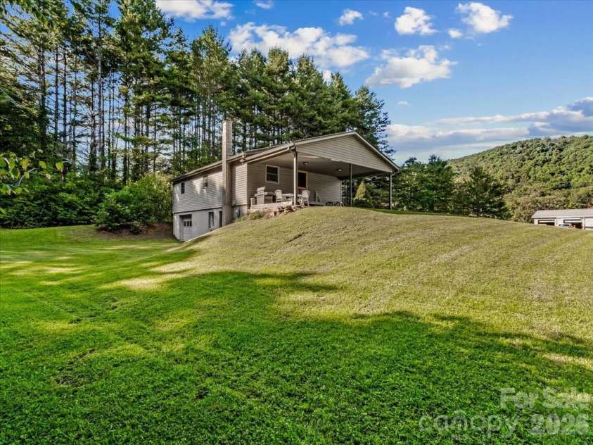 1840 White Oak Road, Burnsville, NC 28714.  MLS# CAR4425546, YatesRealty ID 51443. 