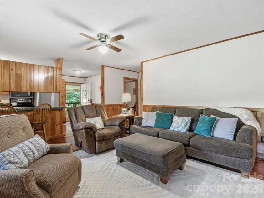 1840 White Oak Road, Burnsville, NC 28714.  MLS# CAR4425546, YatesRealty ID 51443. 