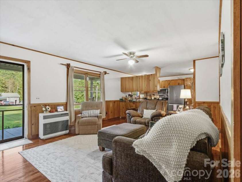 1840 White Oak Road, Burnsville, NC 28714.  MLS# CAR4425546, YatesRealty ID 51443. 