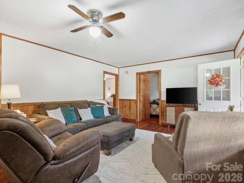 1840 White Oak Road, Burnsville, NC 28714.  MLS# CAR4425546, YatesRealty ID 51443. 