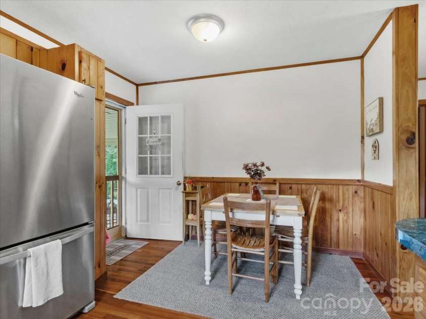 1840 White Oak Road, Burnsville, NC 28714.  MLS# CAR4425546, YatesRealty ID 51443. 