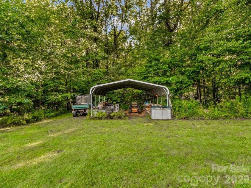 1840 White Oak Road, Burnsville, NC 28714.  MLS# CAR4425546, YatesRealty ID 51443. 