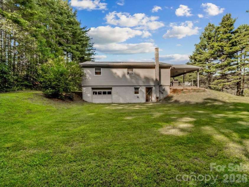 1840 White Oak Road, Burnsville, NC 28714.  MLS# CAR4425546, YatesRealty ID 51443. 