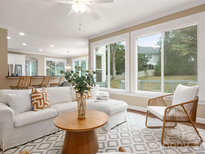 3415 Twelve Oaks Place, Charlotte, NC 28270.  MLS# CAR4416632, YatesRealty ID 51444. 