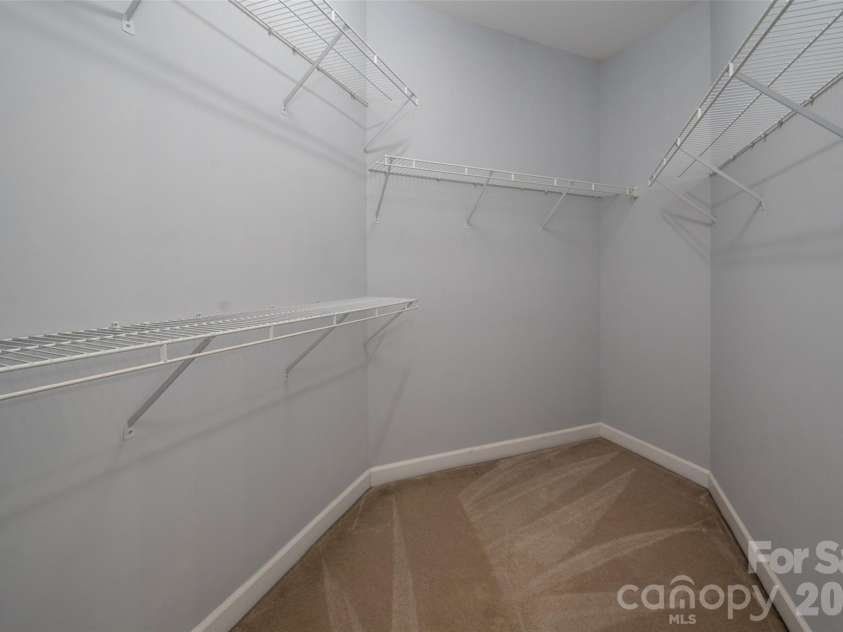 3415 Twelve Oaks Place, Charlotte, NC 28270.  MLS# CAR4416632, YatesRealty ID 51444. 