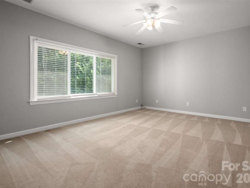 3415 Twelve Oaks Place, Charlotte, NC 28270.  MLS# CAR4416632, YatesRealty ID 51444. 