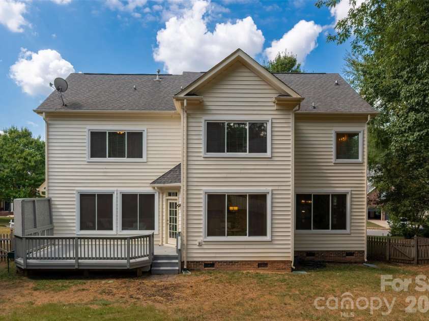 3415 Twelve Oaks Place, Charlotte, NC 28270.  MLS# CAR4416632, YatesRealty ID 51444. 