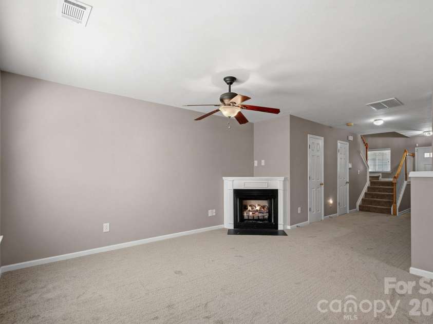 4717 Grier Farm Lane, Charlotte, NC 28270.  MLS# CAR4423441, YatesRealty ID 51445. 