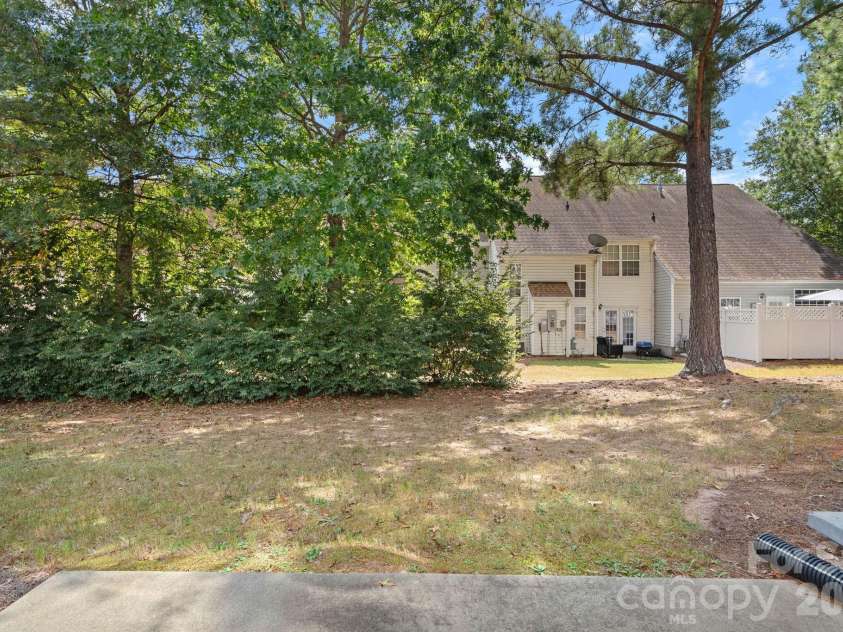 4717 Grier Farm Lane, Charlotte, NC 28270.  MLS# CAR4423441, YatesRealty ID 51445. 