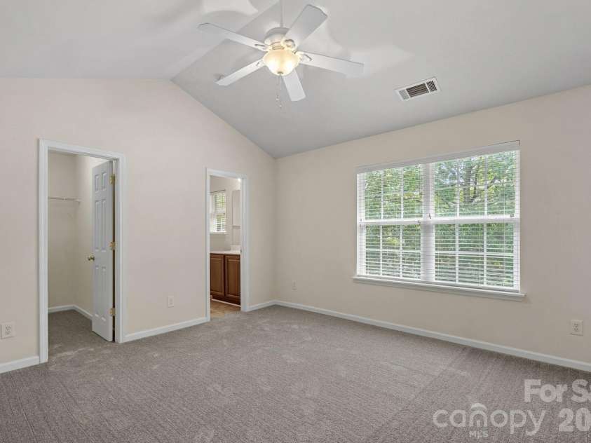 4717 Grier Farm Lane, Charlotte, NC 28270.  MLS# CAR4423441, YatesRealty ID 51445. Second Bedroom