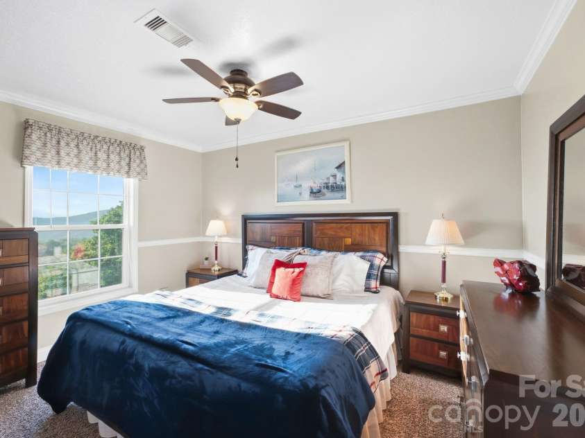 375 Catawba Ridge, Maggie Valley, NC 28751.  MLS# CAR4424592, YatesRealty ID 51446. 