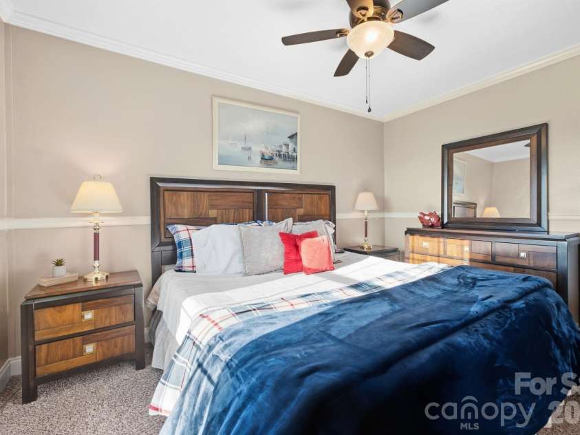 375 Catawba Ridge, Maggie Valley, NC 28751.  MLS# CAR4424592, YatesRealty ID 51446. 