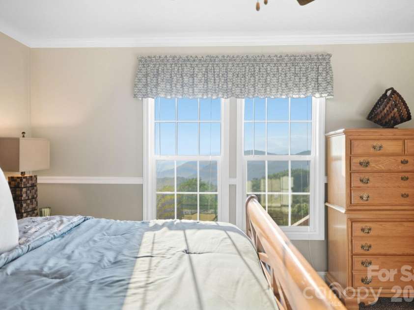 375 Catawba Ridge, Maggie Valley, NC 28751.  MLS# CAR4424592, YatesRealty ID 51446. 