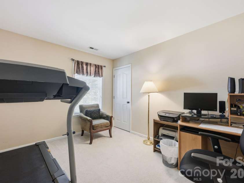 10018 Glencrest Drive, Huntersville, NC 28078.  MLS# CAR4424147, YatesRealty ID 51447. Bedroom #3