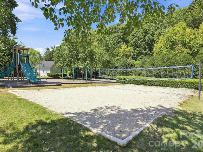 10018 Glencrest Drive, Huntersville, NC 28078.  MLS# CAR4424147, YatesRealty ID 51447. Recreation Area