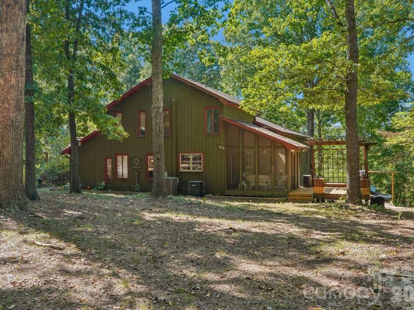 2701 Cedar Trail Lane, Wingate, NC 28174.  MLS# CAR4422344, YatesRealty ID 51449. 