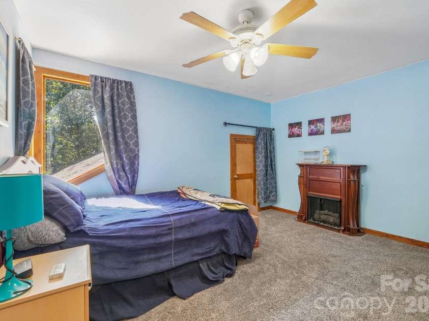 2701 Cedar Trail Lane, Wingate, NC 28174.  MLS# CAR4422344, YatesRealty ID 51449. Secondary bedroom located on the 4th level
