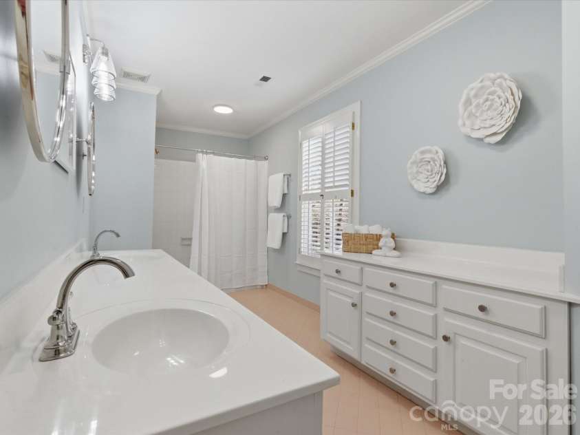 1818 Kilmonack Lane, Charlotte, NC 28270.  MLS# CAR4356973, YatesRealty ID 5145. 