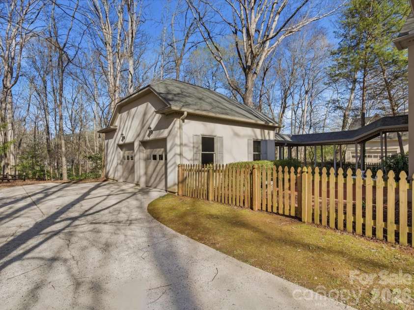 1818 Kilmonack Lane, Charlotte, NC 28270.  MLS# CAR4356973, YatesRealty ID 5145. 