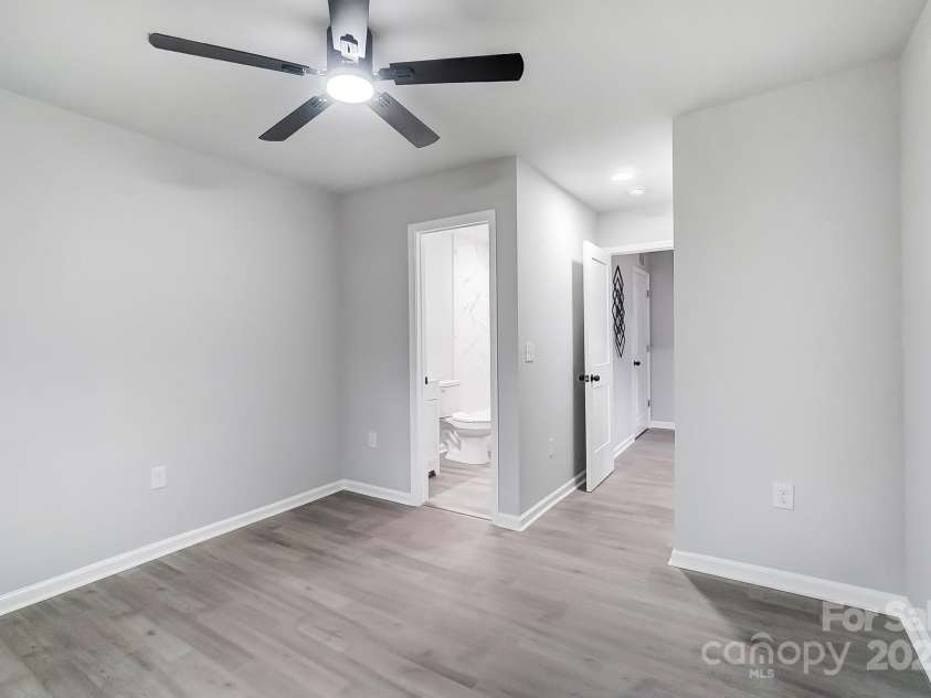 6706 Holston Court, Charlotte, NC 28215.  MLS# CAR4238723, YatesRealty ID 5145. 2nd Primary Suite - Bedroom