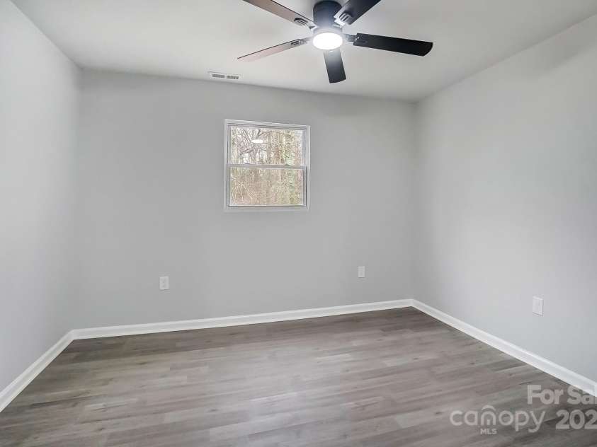 6706 Holston Court, Charlotte, NC 28215.  MLS# CAR4238723, YatesRealty ID 5145. 2nd Primary Suite - Bedroom