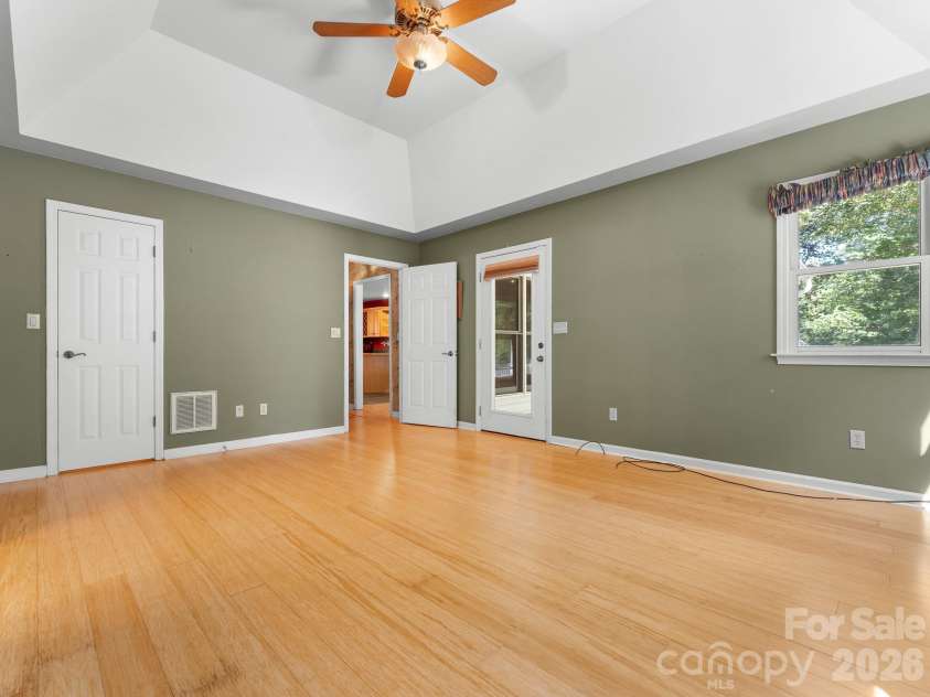 106 Fish Hawk Drive, Hendersonville, NC 28739.  MLS# CAR4425849, YatesRealty ID 51450. Primary Bedroom