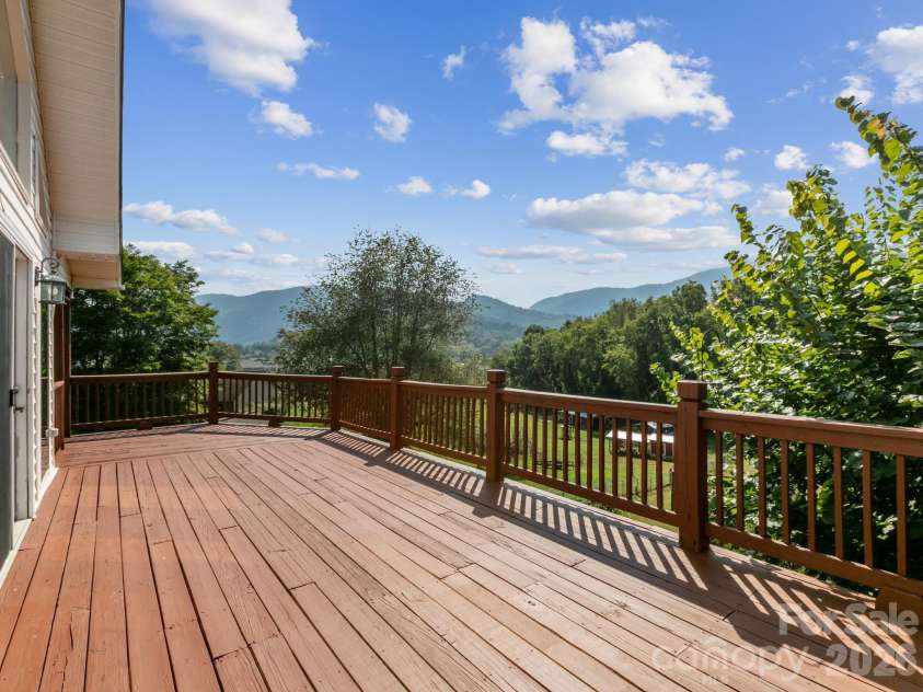 110 Medford Avenue, Waynesville, NC 28786.  MLS# CAR4424495, YatesRealty ID 51451. Deck