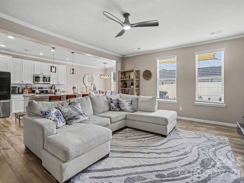 8131 Merryvale Lane, Charlotte, NC 28214.  MLS# CAR4425527, YatesRealty ID 51458. 