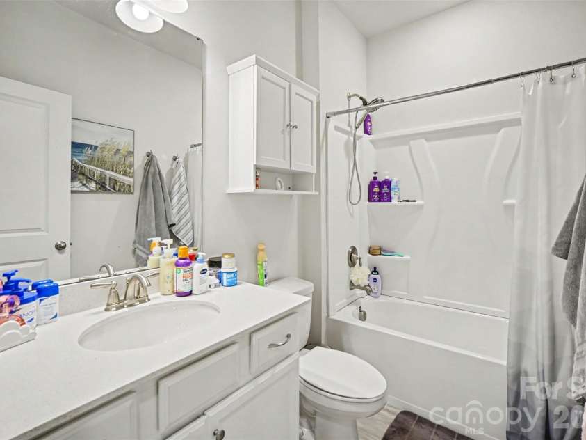 8131 Merryvale Lane, Charlotte, NC 28214.  MLS# CAR4425527, YatesRealty ID 51458. 