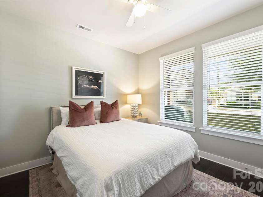 1531 Duckworth Avenue, Charlotte, NC 28208.  MLS# CAR4425417, YatesRealty ID 51459. 