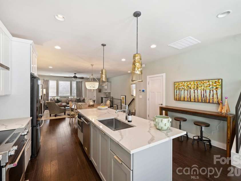 1531 Duckworth Avenue, Charlotte, NC 28208.  MLS# CAR4425417, YatesRealty ID 51459. 