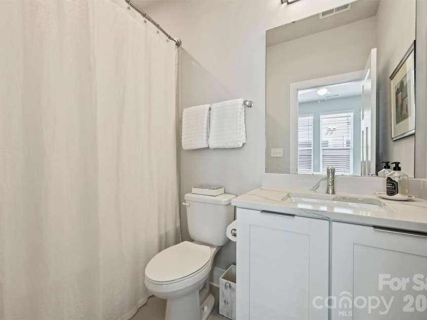 1531 Duckworth Avenue, Charlotte, NC 28208.  MLS# CAR4425417, YatesRealty ID 51459. 