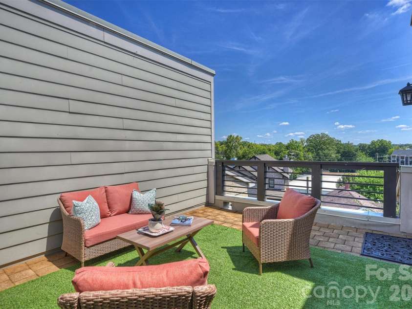 1531 Duckworth Avenue, Charlotte, NC 28208.  MLS# CAR4425417, YatesRealty ID 51459. 
