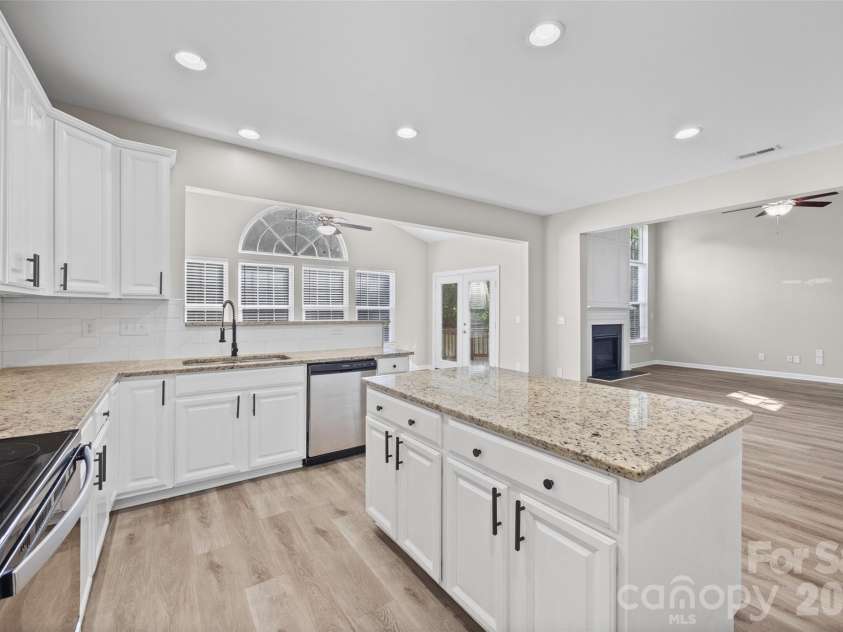 322 Lorraine Road, Fort Mill, SC 29708.  MLS# CAR4426003, YatesRealty ID 51460. 