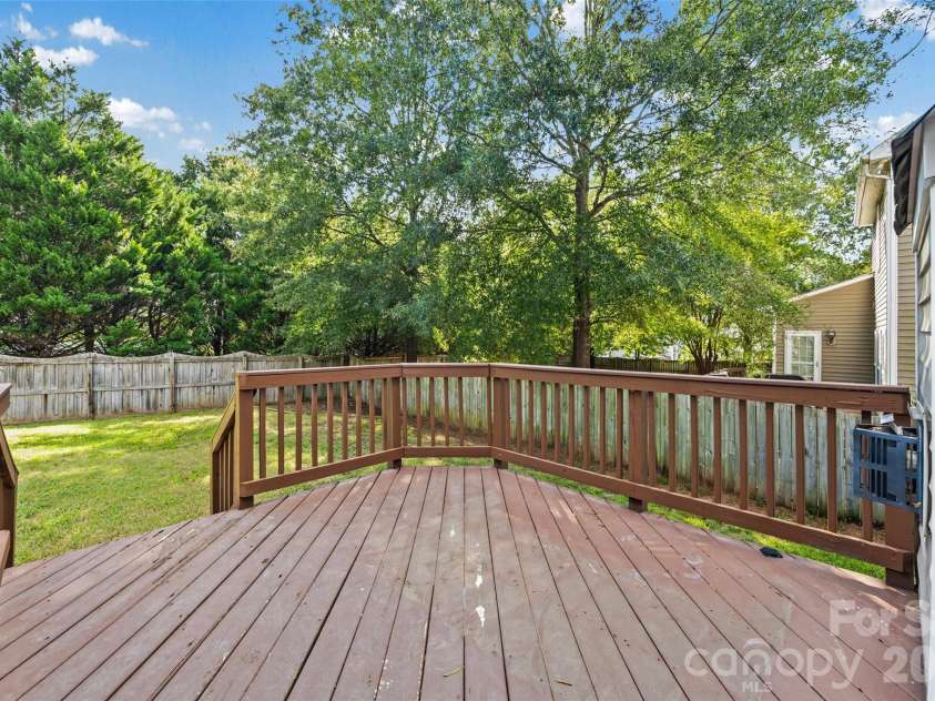 322 Lorraine Road, Fort Mill, SC 29708.  MLS# CAR4426003, YatesRealty ID 51460. 