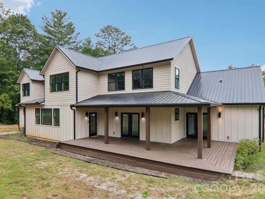 157 Allen Drive, Fletcher, NC 28732.  MLS# CAR4426022, YatesRealty ID 51463. 