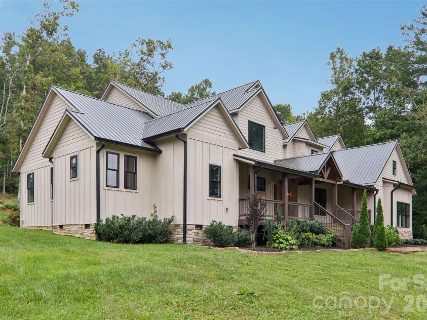 157 Allen Drive, Fletcher, NC 28732.  MLS# CAR4426022, YatesRealty ID 51463. 