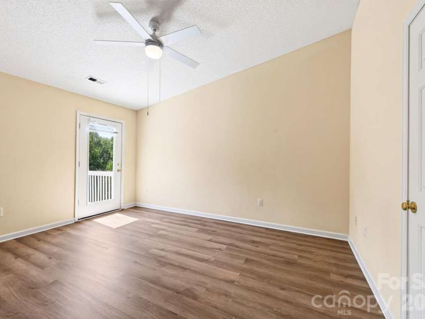15 Krista Circle, Candler, NC 28715.  MLS# CAR4421478, YatesRealty ID 51466. Primary bedroom