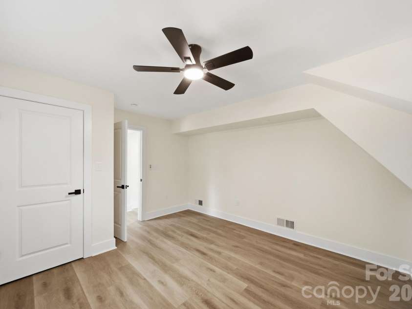 6800 ludwig Drive, Charlotte, NC 28215.  MLS# CAR4421027, YatesRealty ID 51467. Fourth Bedroom Lower Level