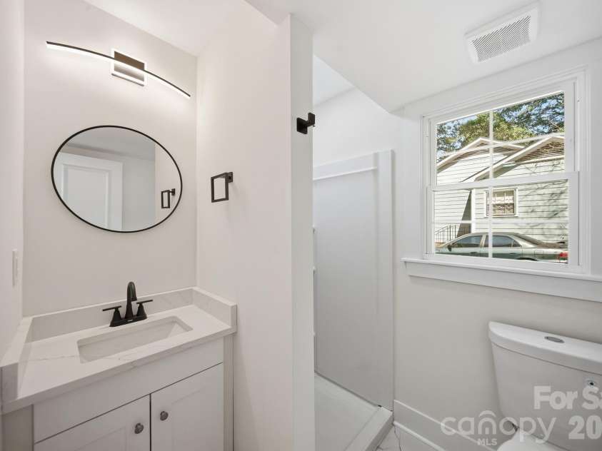 6800 ludwig Drive, Charlotte, NC 28215.  MLS# CAR4421027, YatesRealty ID 51467. Third Room Lower Level