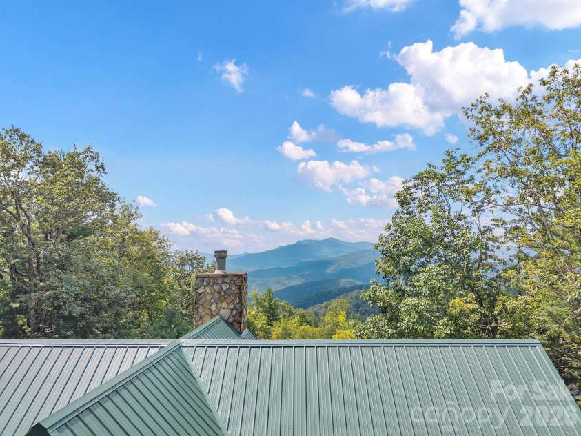 4880 Nightingale Lane, Lenoir, NC 28645.  MLS# CAR4423814, YatesRealty ID 51469. 