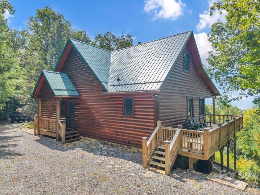 4880 Nightingale Lane, Lenoir, NC 28645.  MLS# CAR4423814, YatesRealty ID 51469. 