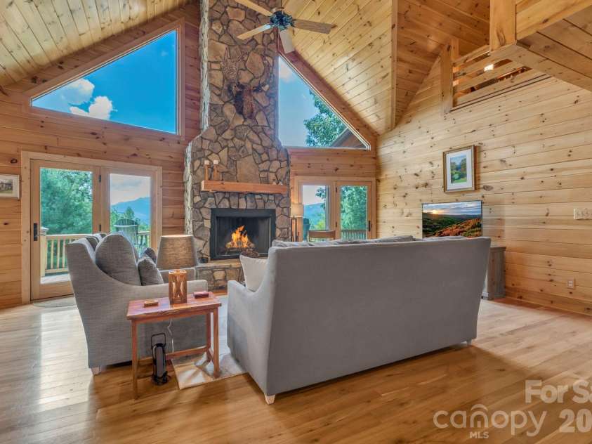 4880 Nightingale Lane, Lenoir, NC 28645.  MLS# CAR4423814, YatesRealty ID 51469. 